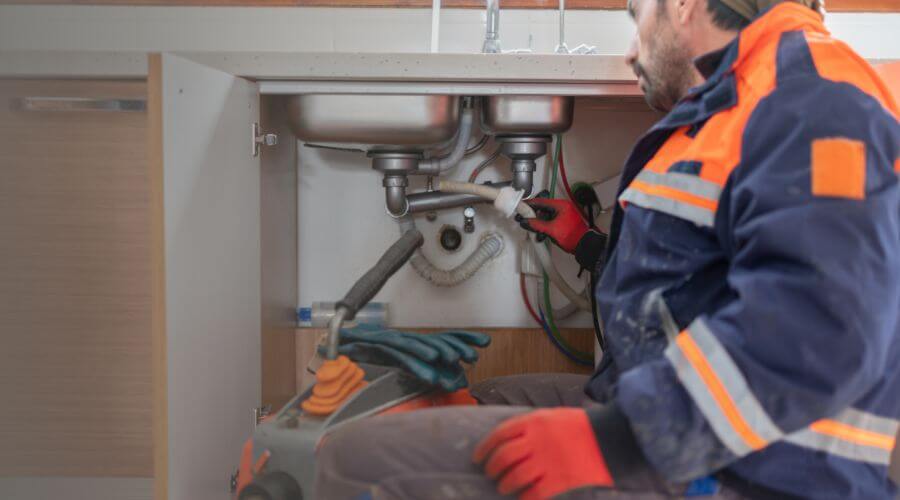 Descale Tankless Water Heater in Decker, IN